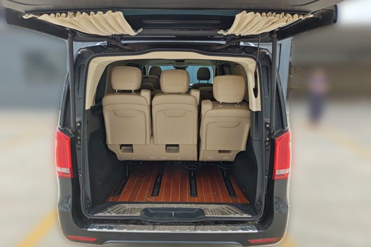 Used Mercedes-Benz V-Class 2020 V 260 L Long-wheelbase Luxury Edition Trunk