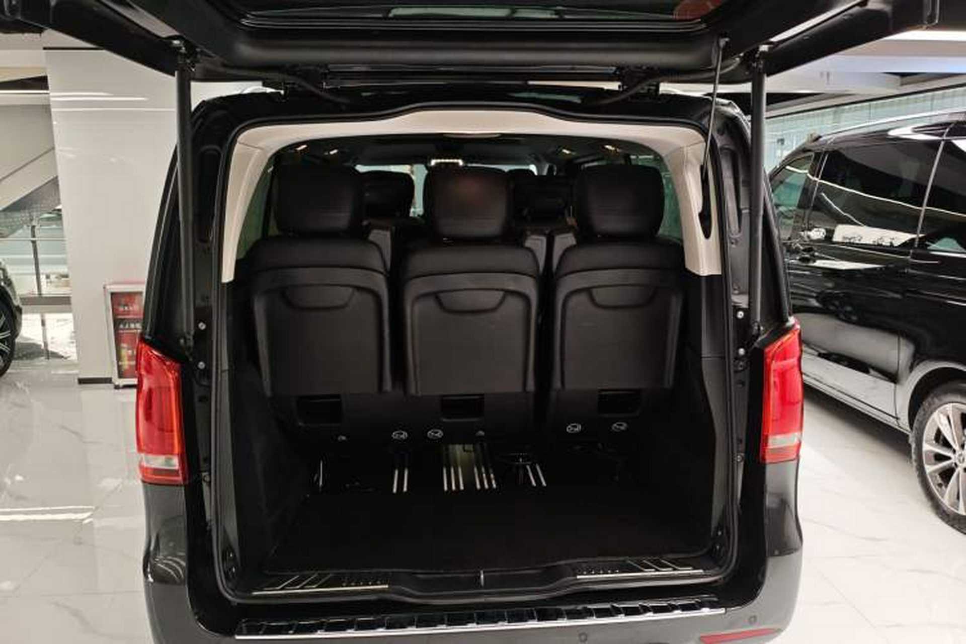 Used Mercedes-Benz V-Class 2020 V 260 L Long-wheelbase Luxury Edition Trunk