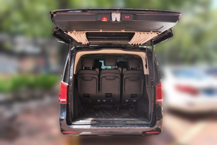 Used Mercedes-Benz V-Class 2020 V 260 L Long-wheelbase Luxury Edition Trunk