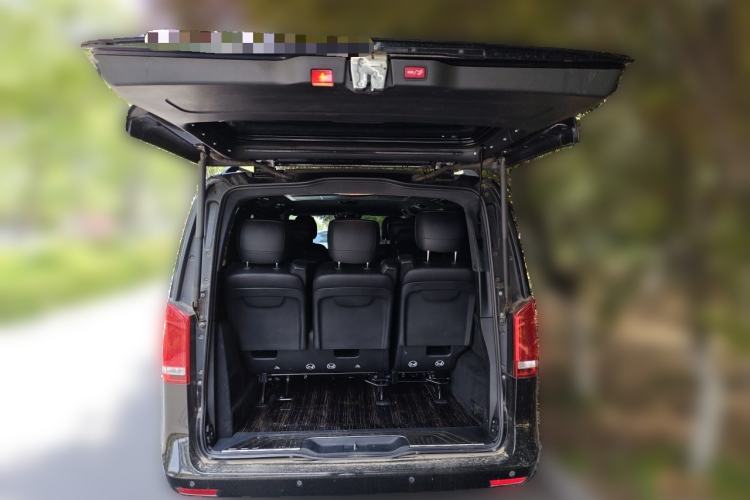 Used Mercedes-Benz V-Class 2020 V 260 Avantgarde Edition Trunk