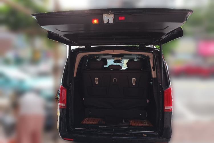 Used Mercedes-Benz V-Class 2020 V 260 Avantgarde Edition Trunk