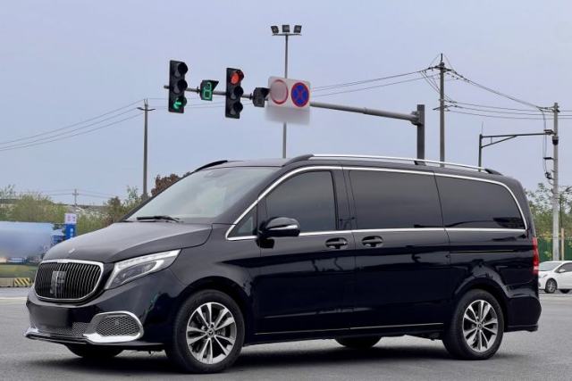 Used Mercedes-Benz V-Class 2020 V 260 Avantgarde Edition