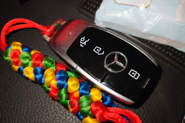 Used Mercedes-Benz V-Class 2020 V 260 L Long-wheelbase Luxury Edition Vehicle Key
