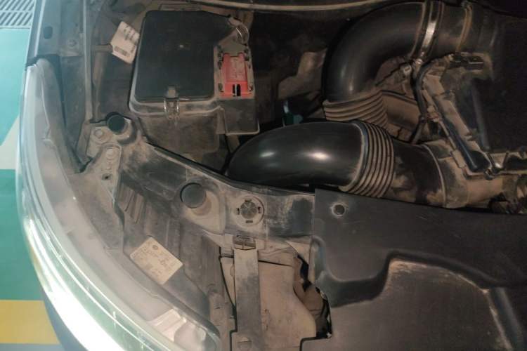 Used Mercedes-Benz V-Class 2020 V 260 L Long-wheelbase Luxury Edition Engine Bay Right