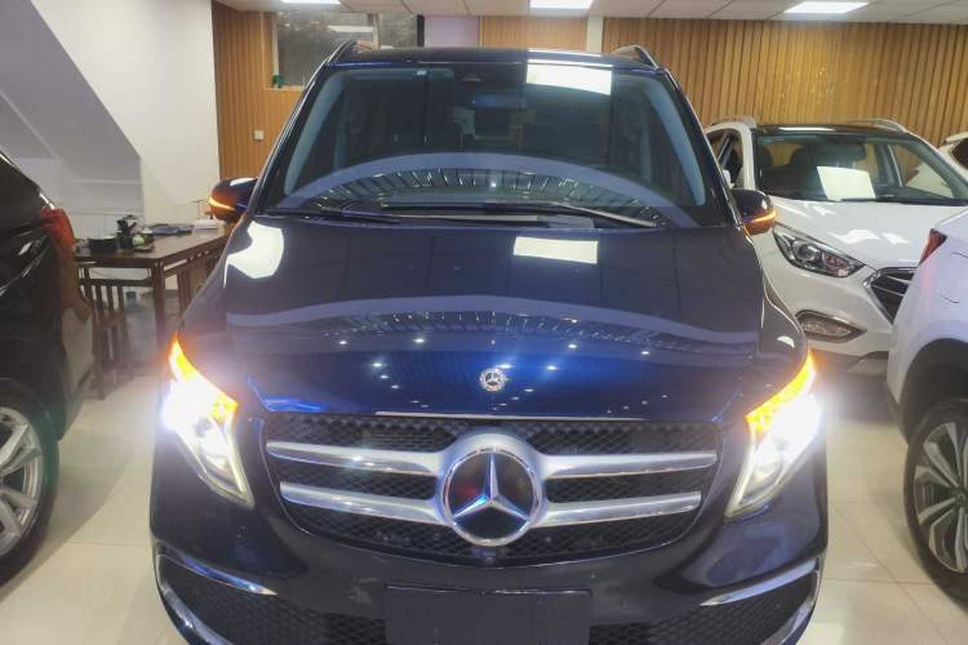 Used Mercedes-Benz V-Class 2020 V 260 Prestige Edition Exterior 1