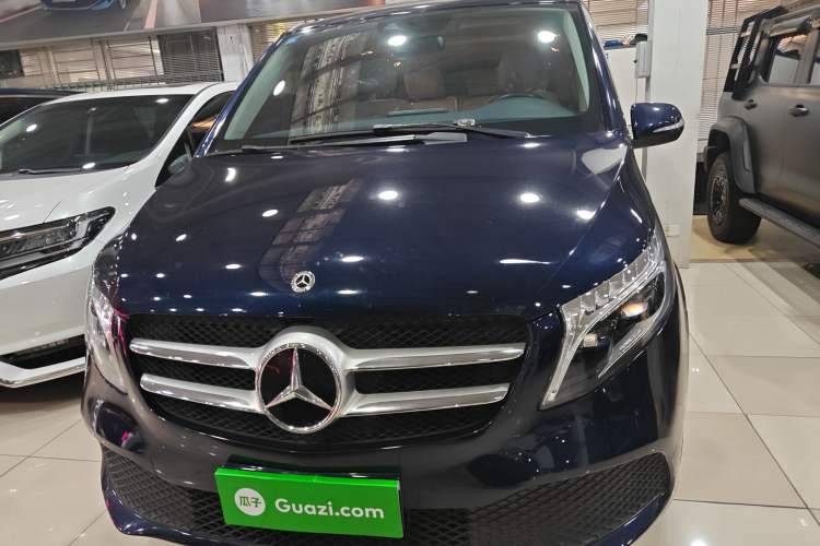Used Mercedes-Benz V-Class 2020 V 260 Avantgarde Edition Front