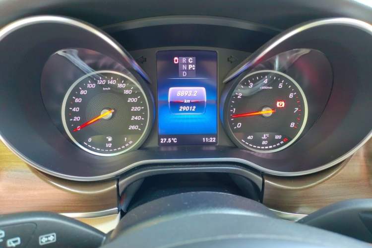 Used Mercedes-Benz V-Class 2020 V 260 Prestige Edition Instrument Cluster