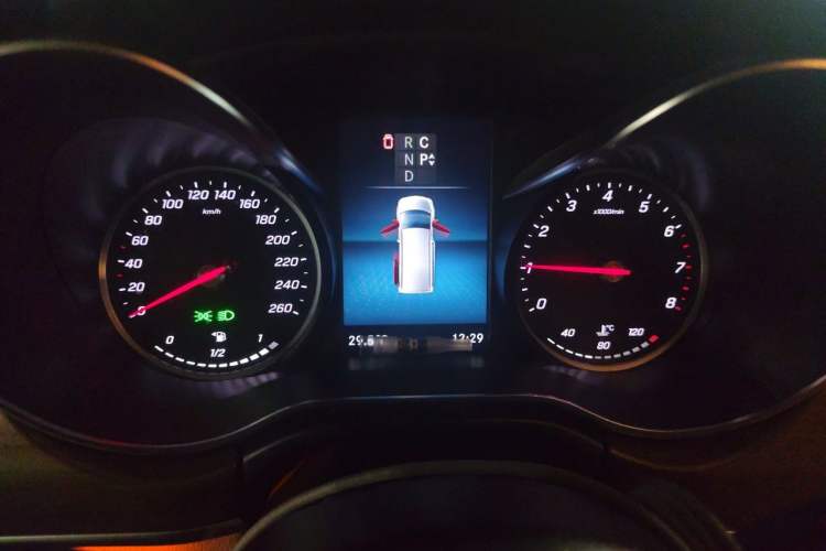 Used Mercedes-Benz V-Class 2020 V 260 L Long-wheelbase Luxury Edition Instrument Cluster