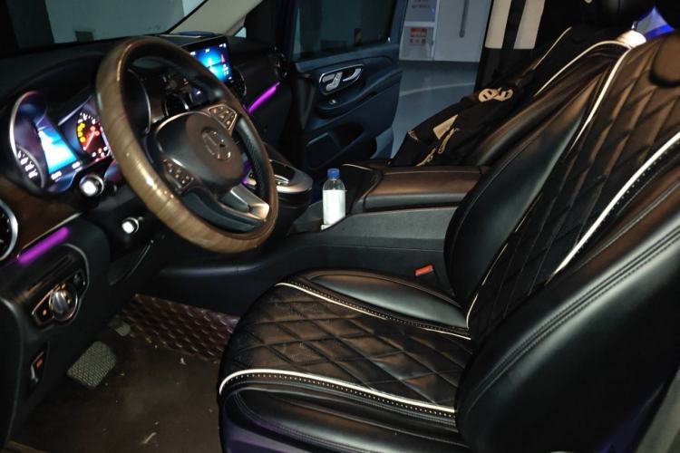 Used Mercedes-Benz V-Class 2020 V 260 Avantgarde Edition Left Front Seat