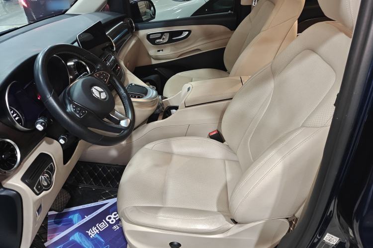 Used Mercedes-Benz V-Class 2020 V 260 Avantgarde Edition Left Front Seat