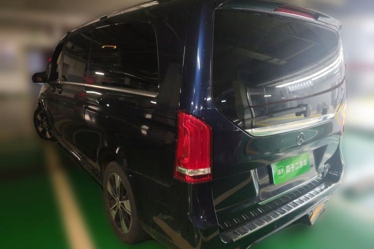 Used Mercedes-Benz V-Class 2020 V 260 L Long-wheelbase Luxury Edition Rear Left 45 Deg