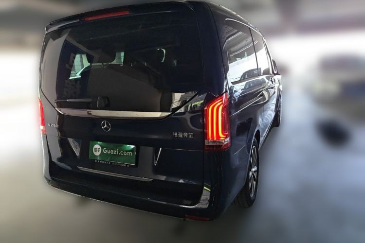 Used Mercedes-Benz V-Class 2020 V 260 Avantgarde Edition Rear Right 45 Deg