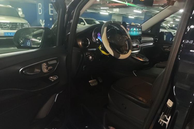 Used Mercedes-Benz V-Class 2020 V 260 Prestige Edition Driver Seat