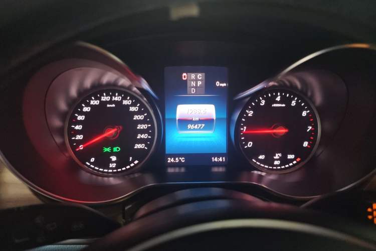 Used Mercedes-Benz V-Class 2020 V 260 Prestige Edition Instrument Cluster