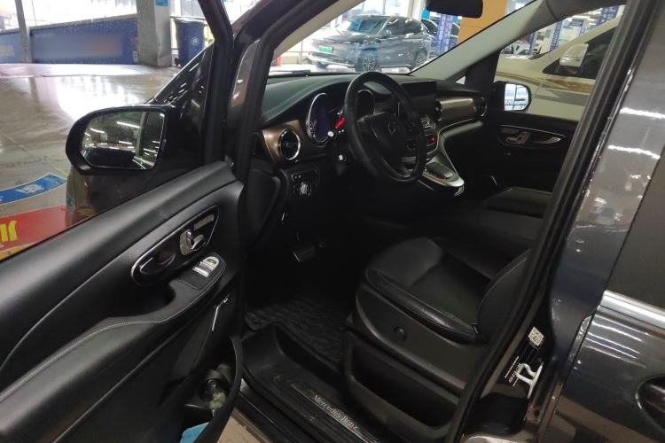 Used Mercedes-Benz V-Class 2020 V 260 L Long-wheelbase Luxury Edition Driver Seat