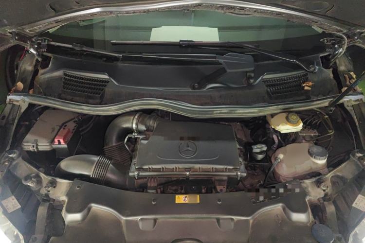 Used Mercedes-Benz V-Class 2020 V 260 L Long-wheelbase Luxury Edition Engine Bay