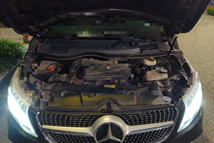 Used Mercedes-Benz V-Class 2020 V 260 L Long-wheelbase Luxury Edition Engine Bay