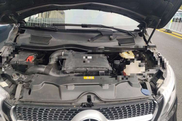 Used Mercedes-Benz V-Class 2020 V 260 L Long-wheelbase Luxury Edition Engine Bay