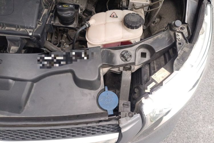 Used Mercedes-Benz V-Class 2020 V 260 Prestige Edition Engine Bay Left