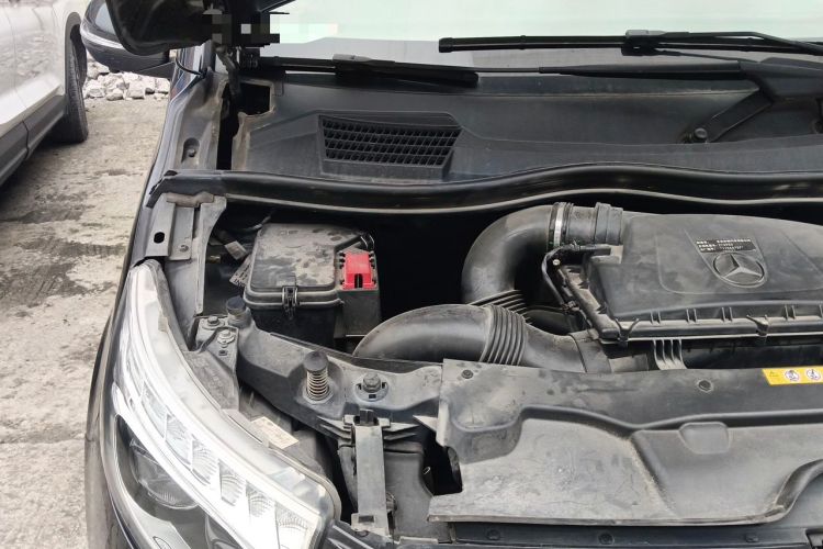 Used Mercedes-Benz V-Class 2020 V 260 Avantgarde Edition Engine Bay Right