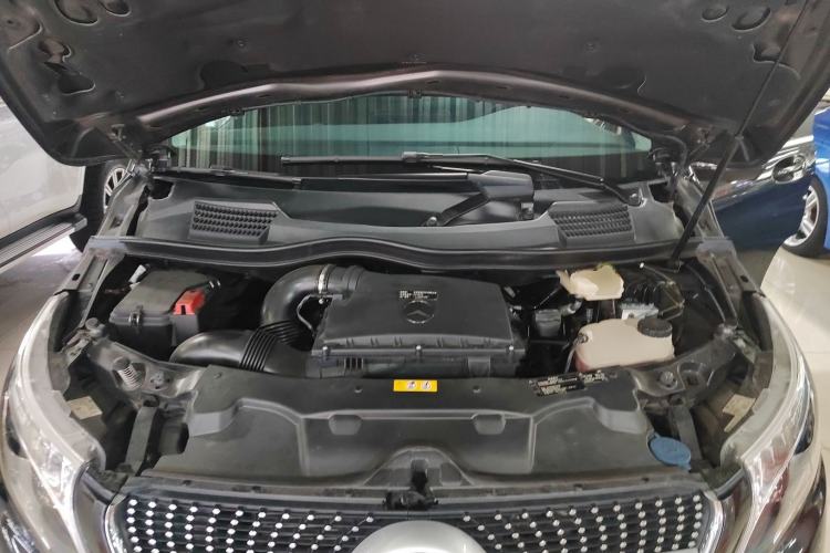 Used Mercedes-Benz V-Class 2020 V 260 L Long-wheelbase Luxury Edition Engine Bay