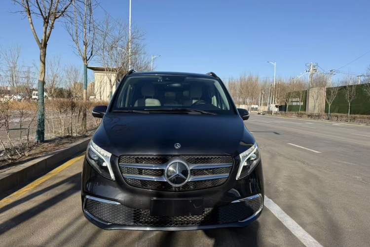 Used Mercedes-Benz V-Class 2020 V 260 Prestige Edition Front