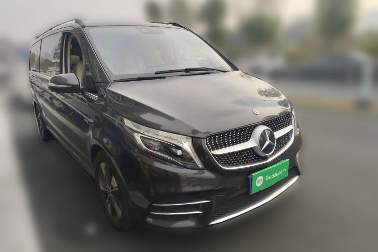 Used Mercedes-Benz V-Class 2020 V 260 L Long-wheelbase Luxury Edition Front Right 45 Deg