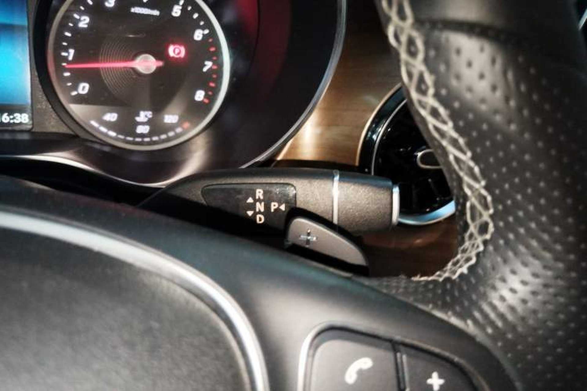 Used Mercedes-Benz V-Class 2020 V 260 L Long-wheelbase Luxury Edition Gear Lever