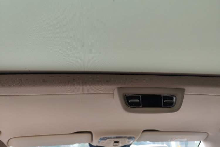 Used Mercedes-Benz V-Class 2020 V 260 L Long-wheelbase Luxury Edition Headliner