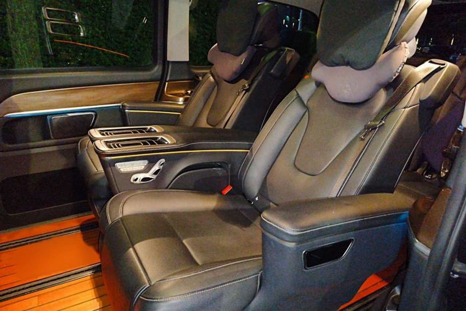 Used Mercedes-Benz V-Class 2020 V 260 L Long-wheelbase Luxury Edition Interior 4