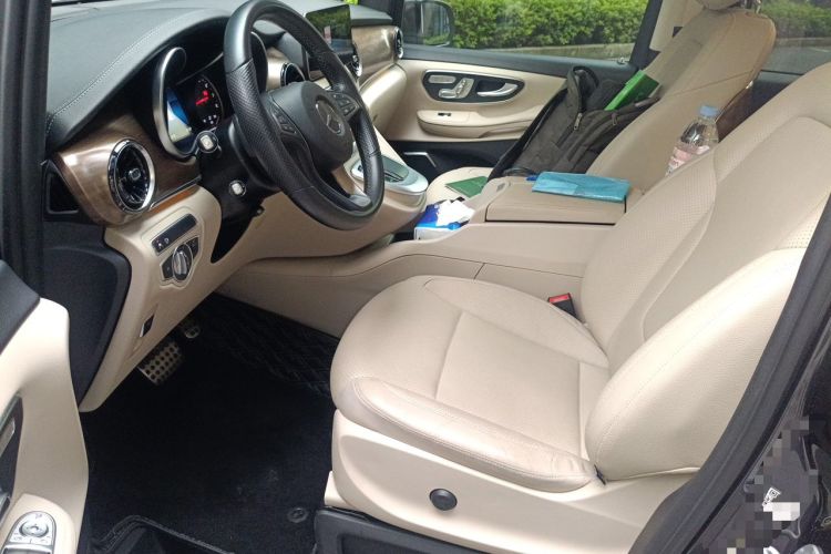 Used Mercedes-Benz V-Class 2020 V 260 Prestige Edition Left Front Seat