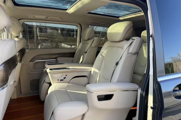 Used Mercedes-Benz V-Class 2020 V 260 Prestige Edition Left Rear Seat