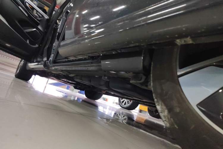 Used Mercedes-Benz V-Class 2020 V 260 L Long-wheelbase Luxury Edition Left Side Sill