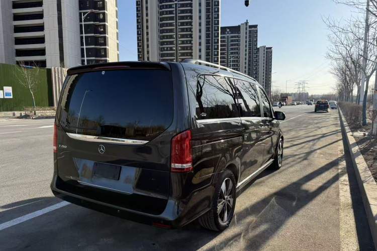 Used Mercedes-Benz V-Class 2020 V 260 Prestige Edition Rear Right 45 Deg