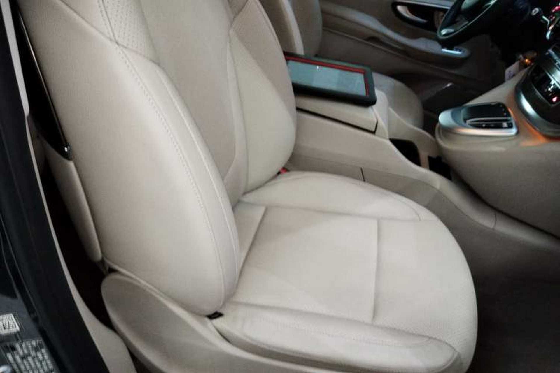 Used Mercedes-Benz V-Class 2020 V 260 L Long-wheelbase Luxury Edition Right Front Seat