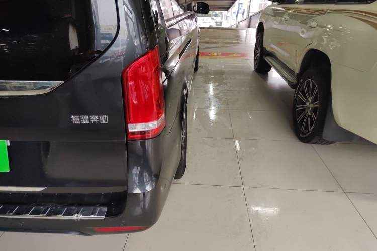 Used Mercedes-Benz V-Class 2020 V 260 L Long-wheelbase Luxury Edition Right Rear Taillight
