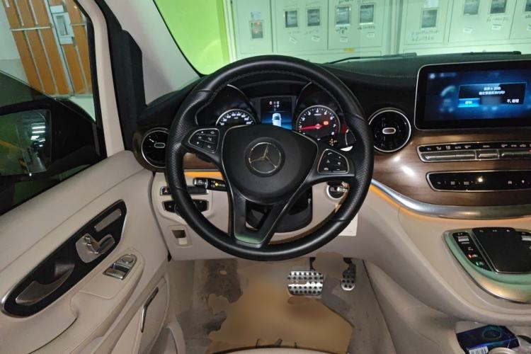 Used Mercedes-Benz V-Class 2020 V 260 L Long-wheelbase Luxury Edition Steering Wheel