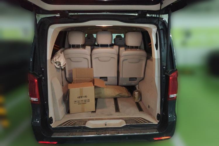 Used Mercedes-Benz V-Class 2020 V 260 L Long-wheelbase Luxury Edition Trunk