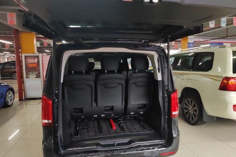 Used Mercedes-Benz V-Class 2020 V 260 L Long-wheelbase Luxury Edition Trunk