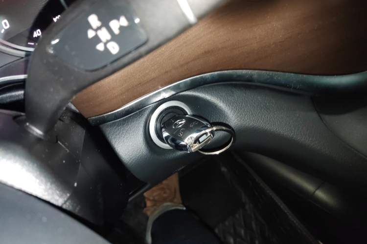 Used Mercedes-Benz V-Class 2020 V 260 L Long-wheelbase Luxury Edition Vehicle Key