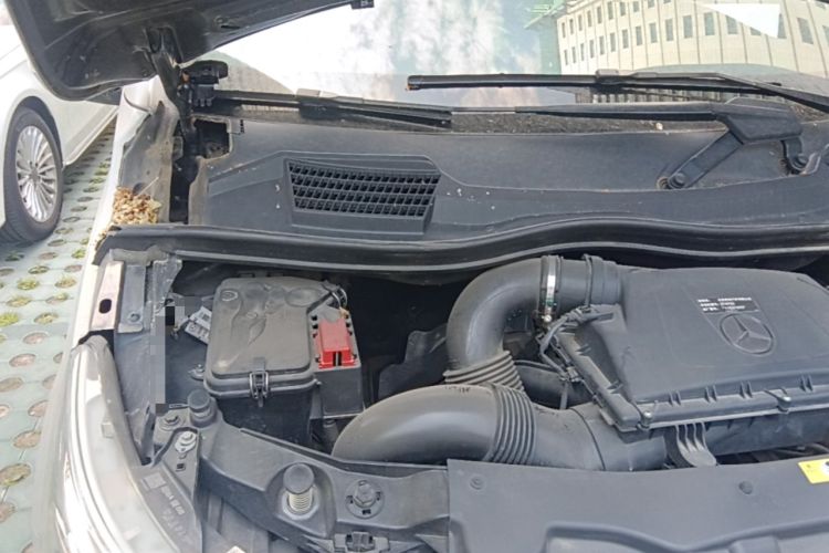Used Mercedes-Benz V-Class 2020 V 260 L Long-wheelbase Luxury Edition Engine Bay Right