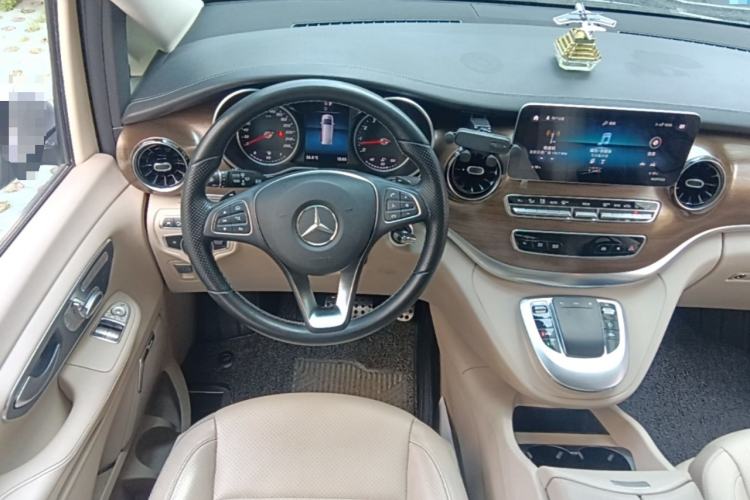 Used Mercedes-Benz V-Class 2020 V 260 L Long-wheelbase Luxury Edition Steering Wheel