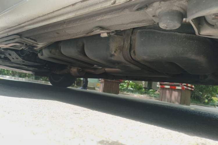 Used Mercedes-Benz V-Class 2020 V 260 Avantgarde Edition Chassis Rear Left