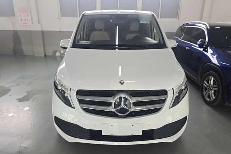Used Mercedes-Benz V-Class 2020 V 260 Avantgarde Edition Front