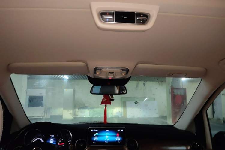 Used Mercedes-Benz V-Class  Headliner