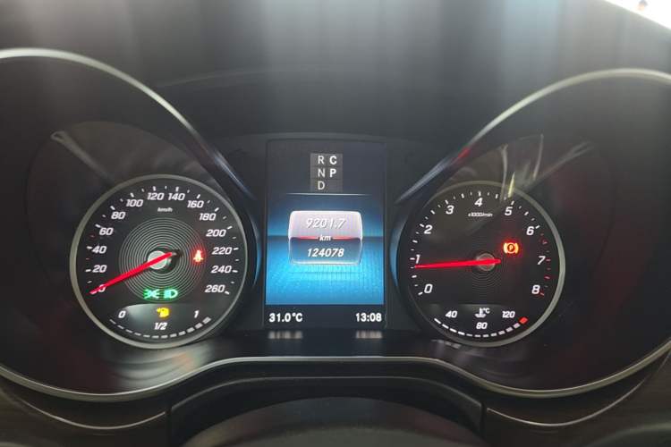 Used Mercedes-Benz V-Class 2020 V 260 Avantgarde Edition Instrument Cluster