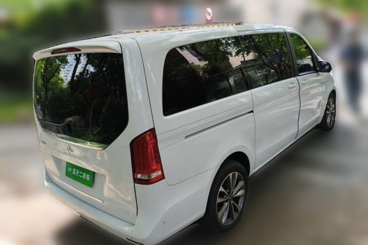 Used Mercedes-Benz V-Class 2020 V 260 Avantgarde Edition Rear Right 45 Deg