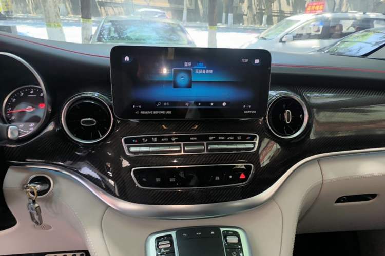 Used Mercedes-Benz V-Class 2021 V 260 L Long Wheelbase Prestige Edition Audio And AC Panel
