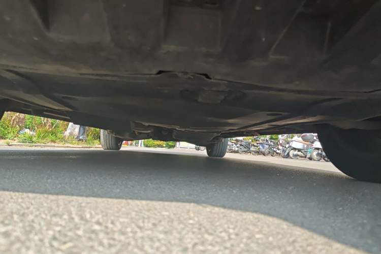 Used Mercedes-Benz V-Class 2021 V 260 Avantgarde Edition Chassis Front