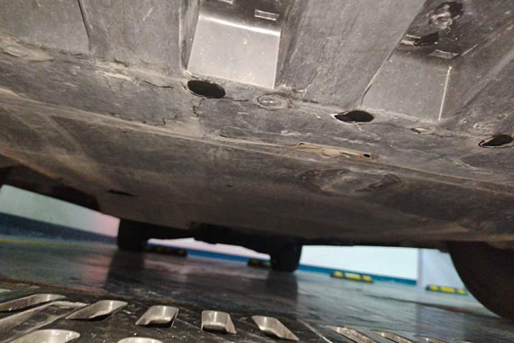 Used Mercedes-Benz V-Class 2021 V 260 Avantgarde Edition Chassis Front